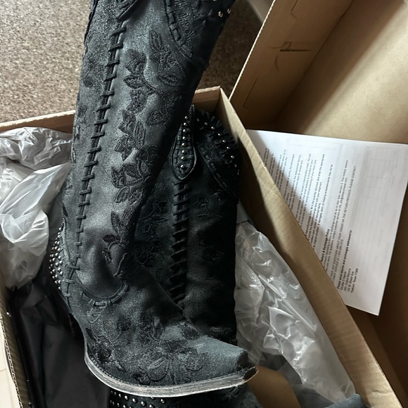 Double D Ranch - almost famous women’s cowboy boots Size 9.5 - Picture 3 of 6
